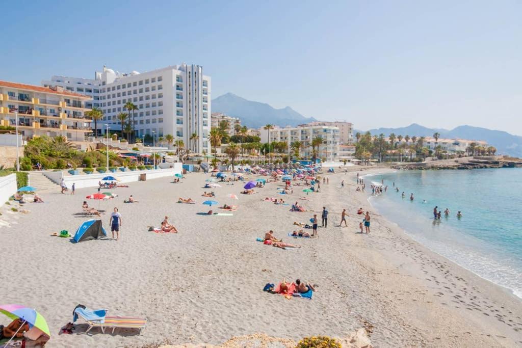 Acapulco Playa -Nerja Apartment Exterior photo