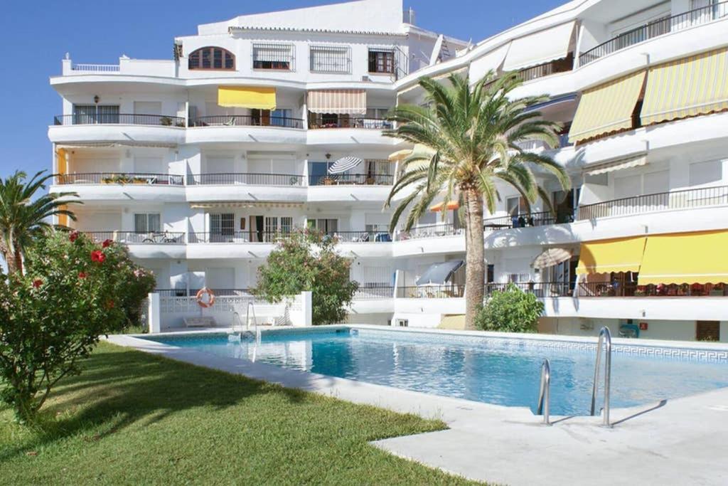 Acapulco Playa -Nerja Apartment Exterior photo